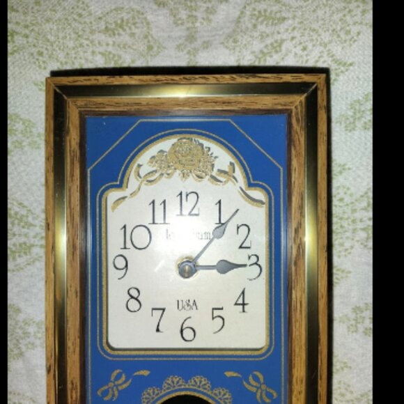 Vintage Ingraham Quartz Wall Clock - USA Made - Framed Wooden Box Not Working. - Picture 3 of 5